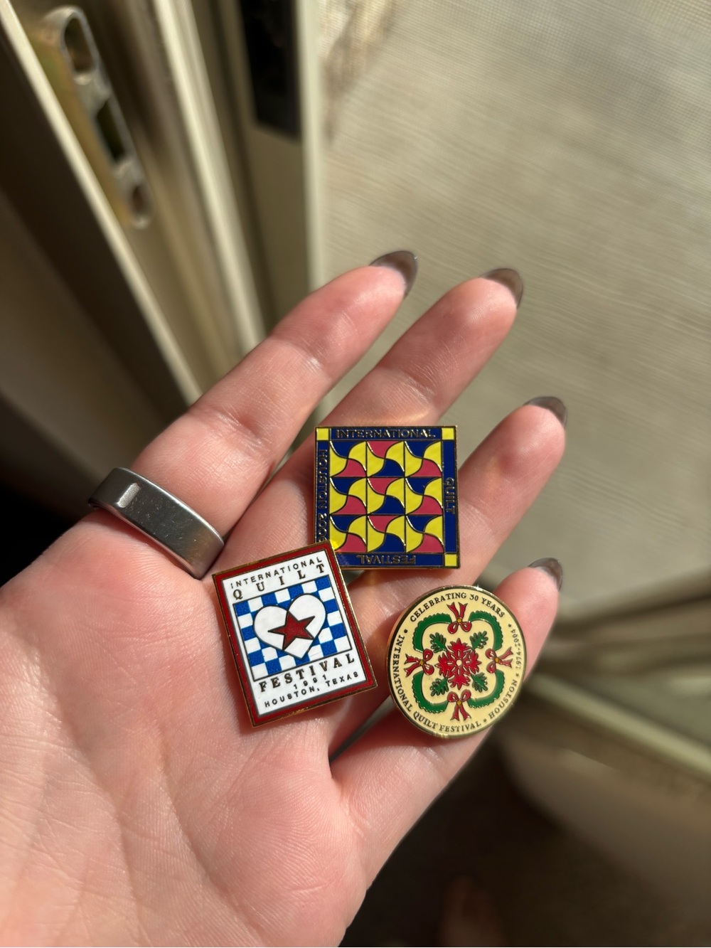 Vintage International Quilt Festival Decorative Enamel Pins